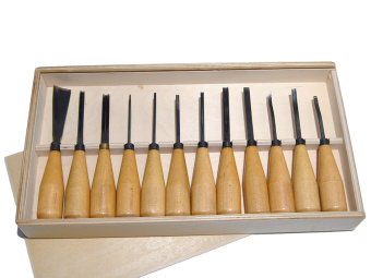 Набор стамесок из 12 шт. для твердых пород дерева.