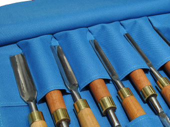 Набор из 10 кованых резцов для резьбы по дереву.