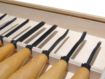 Набор стамесок из 12 шт. для твердых пород дерева.